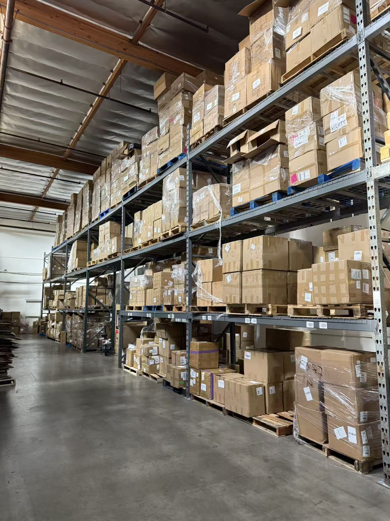 仓库展示图 3